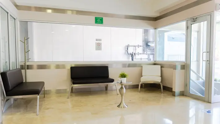 Comfortable waiting areas at CER Hospital